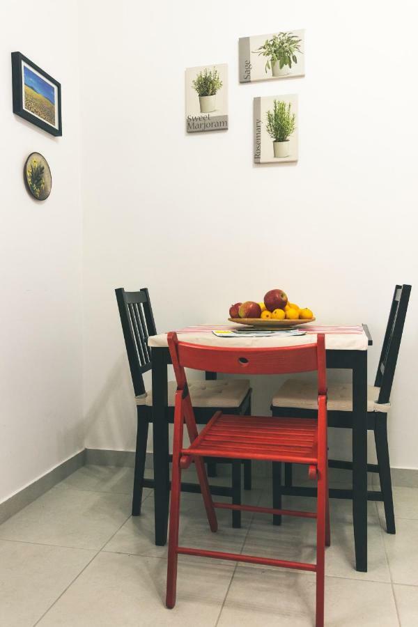 Newly Adapted Studio 88 With Free Parking Zagreb Exterior foto